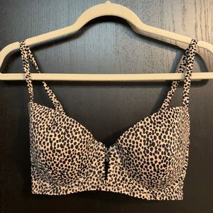 Printed swimsuit top with underwire